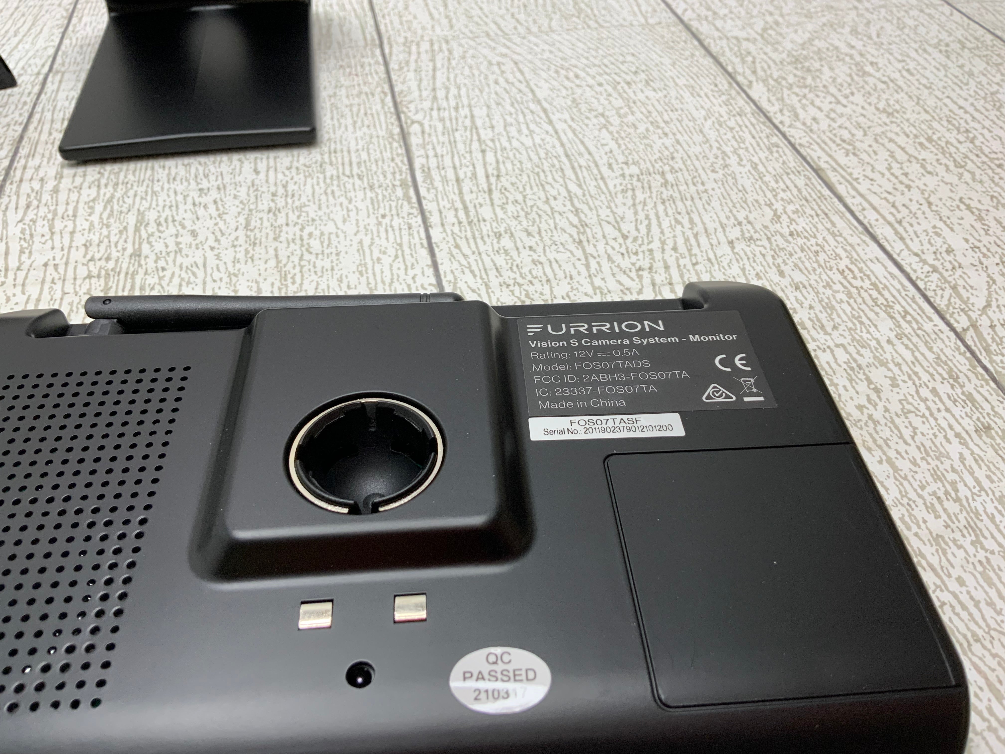 Furrion Vision S 7 Inch Wireless RV Backup System with 1 Rear Sharkfin Camera (8060166537454)